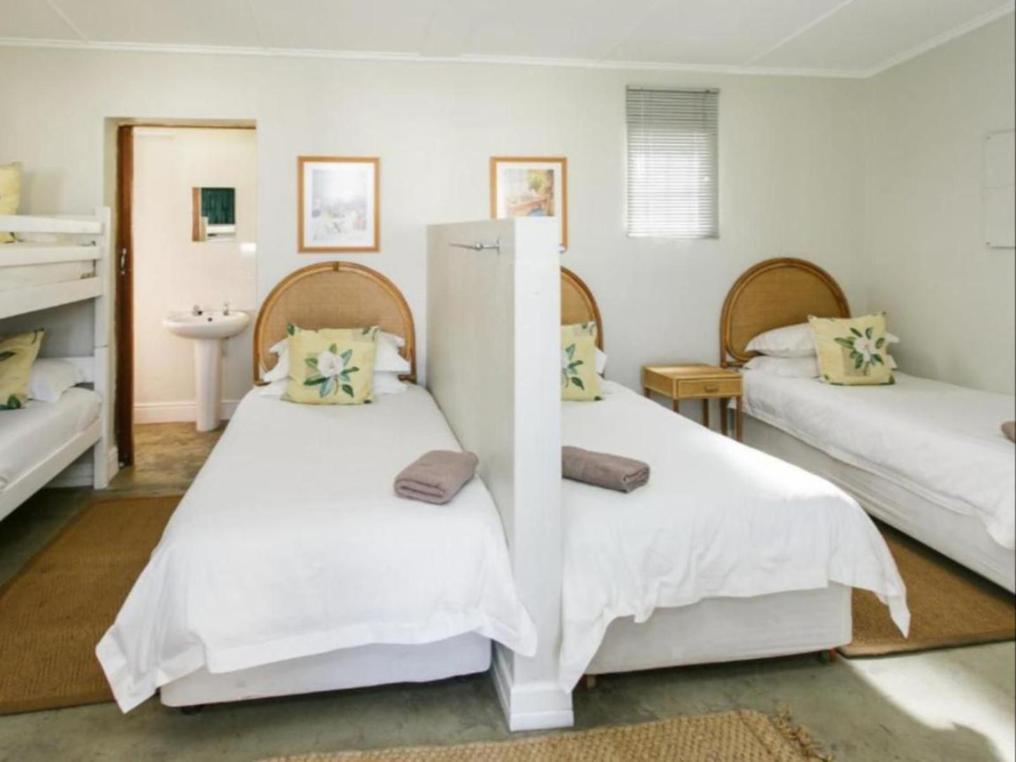 Wagon Wheel Country Lodge Beaufort West Western Cape South Africa Bedroom