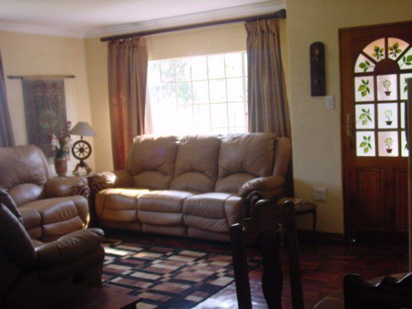 Wakkerstroom Valley Guest House Wakkerstroom Mpumalanga South Africa Living Room