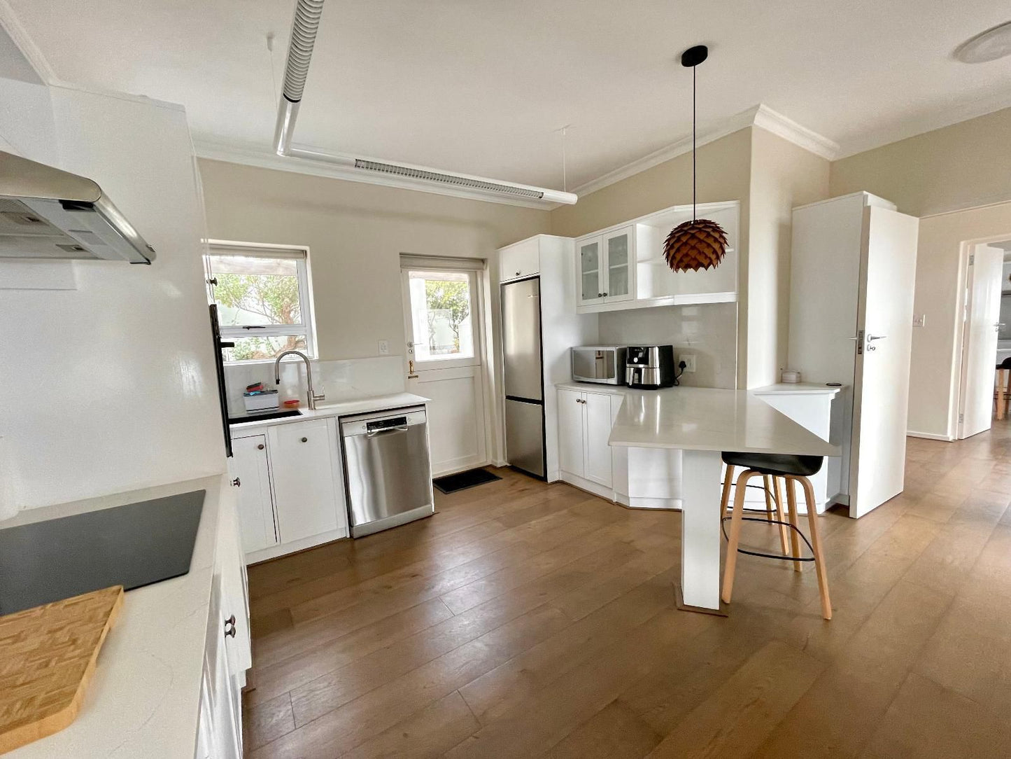 Walker Bay Whale Watching Villa, Southern Right Wing, Kitchen