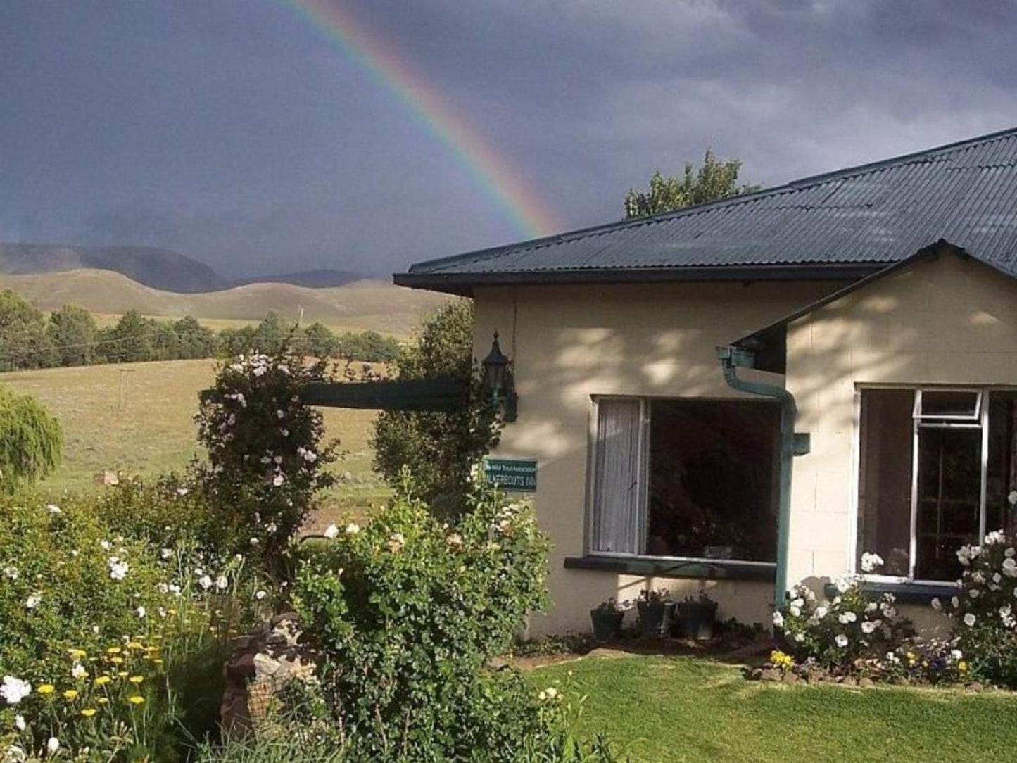 Walkerbouts Inn - Rhodes, Rainbow, Nature