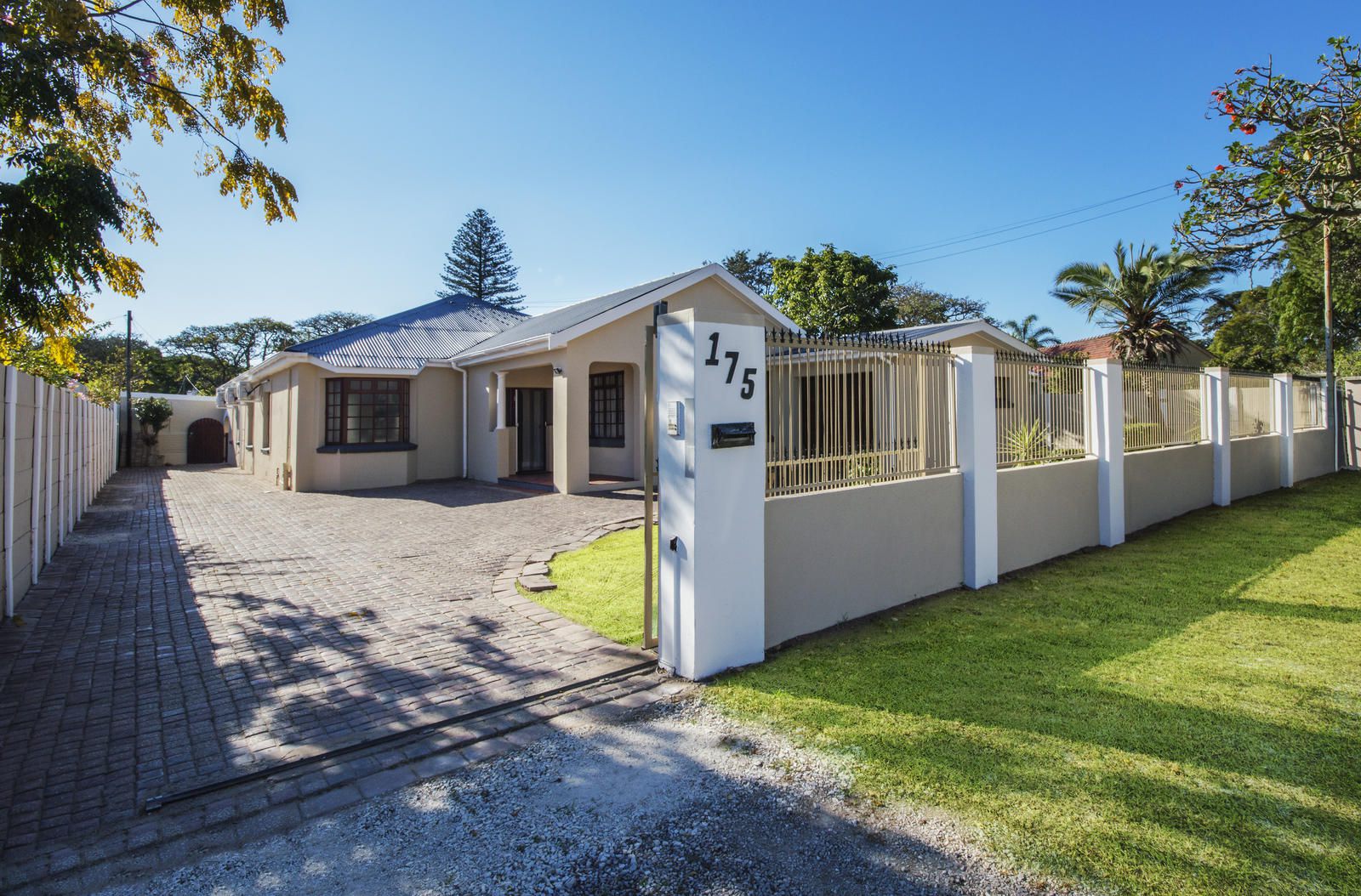 Walmer Villiers Self Catering Walmer Port Elizabeth Eastern Cape South Africa Complementary Colors, House, Building, Architecture, Palm Tree, Plant, Nature, Wood