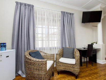 King Room 1 Inside @ Walmer Villiers Self Catering