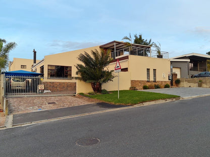 Walters Lane Luxury Accommodation, House, Building, Architecture, Palm Tree, Plant, Nature, Wood