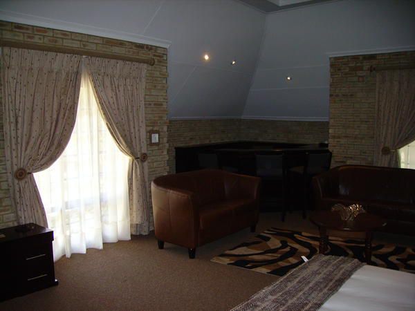 Waterfront Country Lodge And Spa Lochvaal Vanderbijlpark Gauteng South Africa Living Room