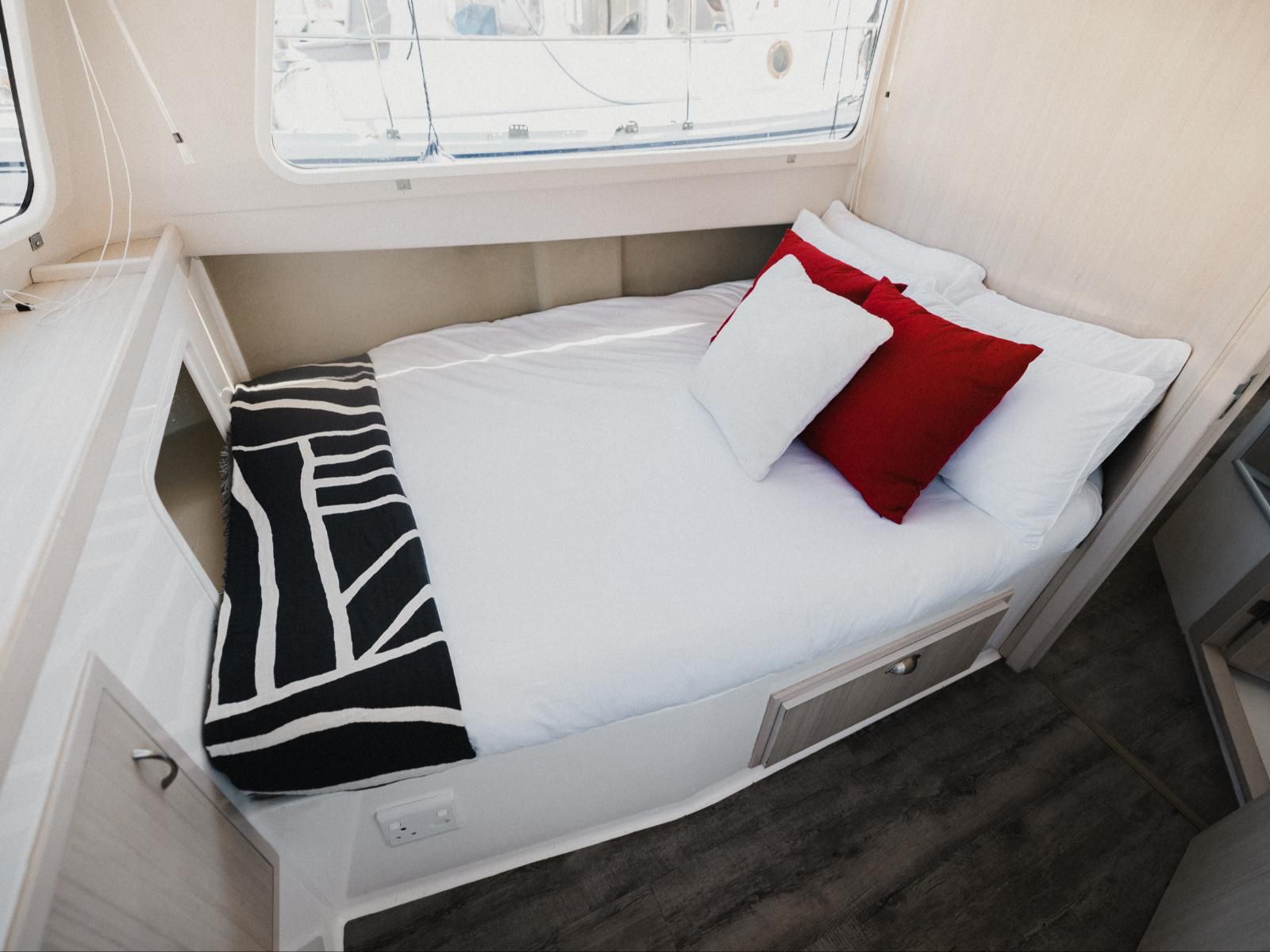 Waterfront Houseboats, Bedroom