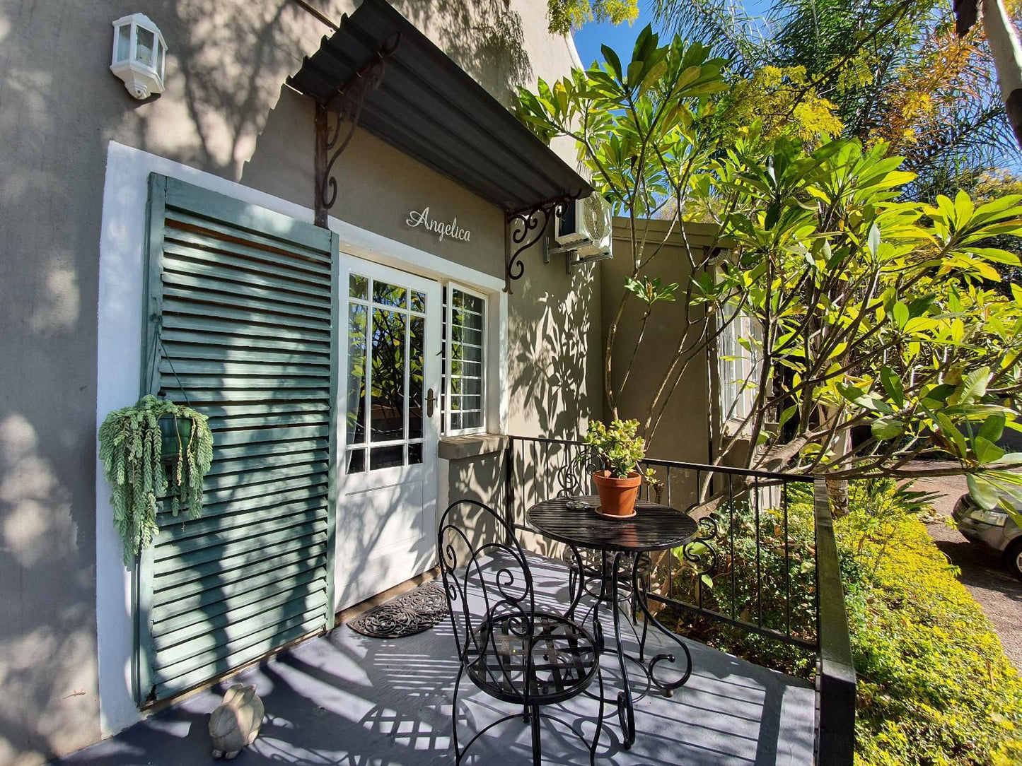 Waterhouse - 230 Bourke, DAISY, House, Building, Architecture, Palm Tree, Plant, Nature, Wood