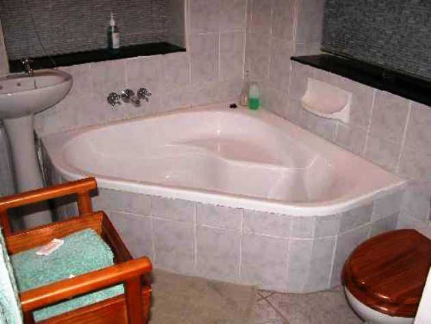 Wegkomkans Fouriesburg Free State South Africa Bathroom, Swimming Pool