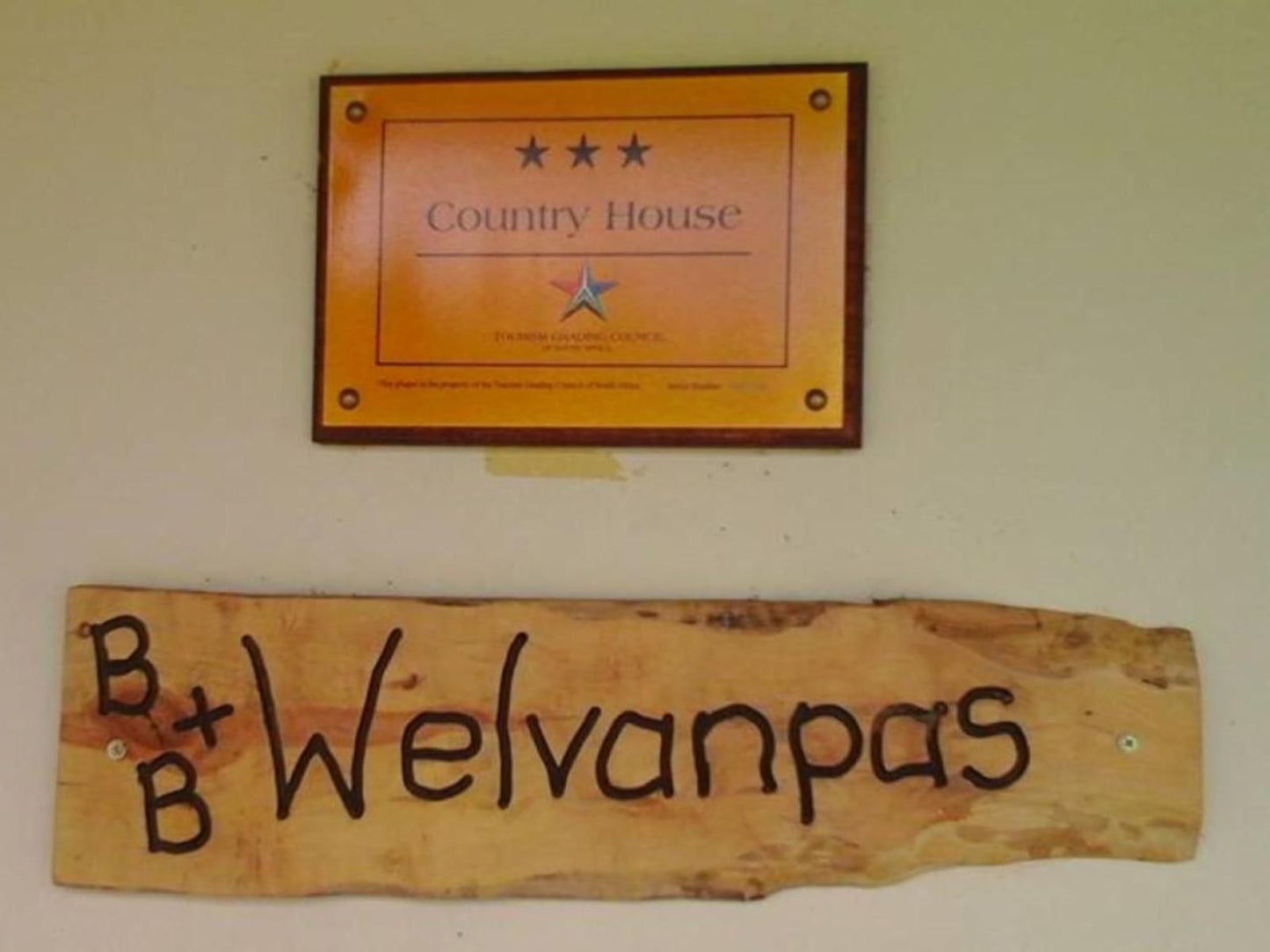 Welvanpas Gaste Plaas, Sepia Tones, Sign, Text