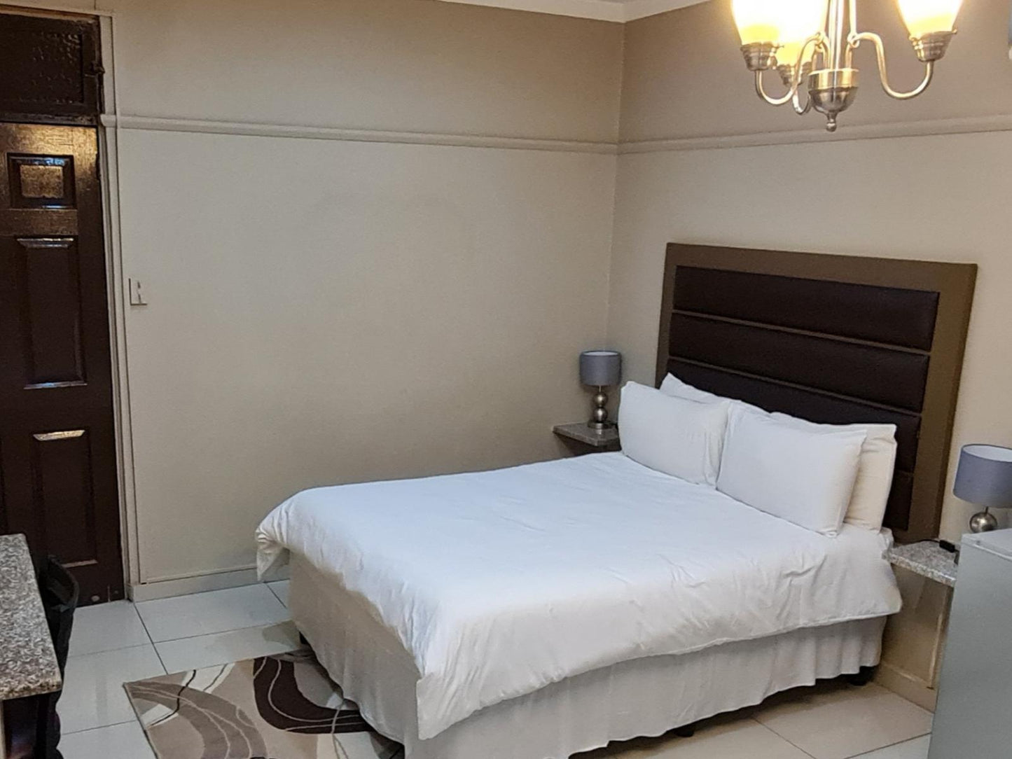 Deluxe Single Rooms @ Wentworth Hotel