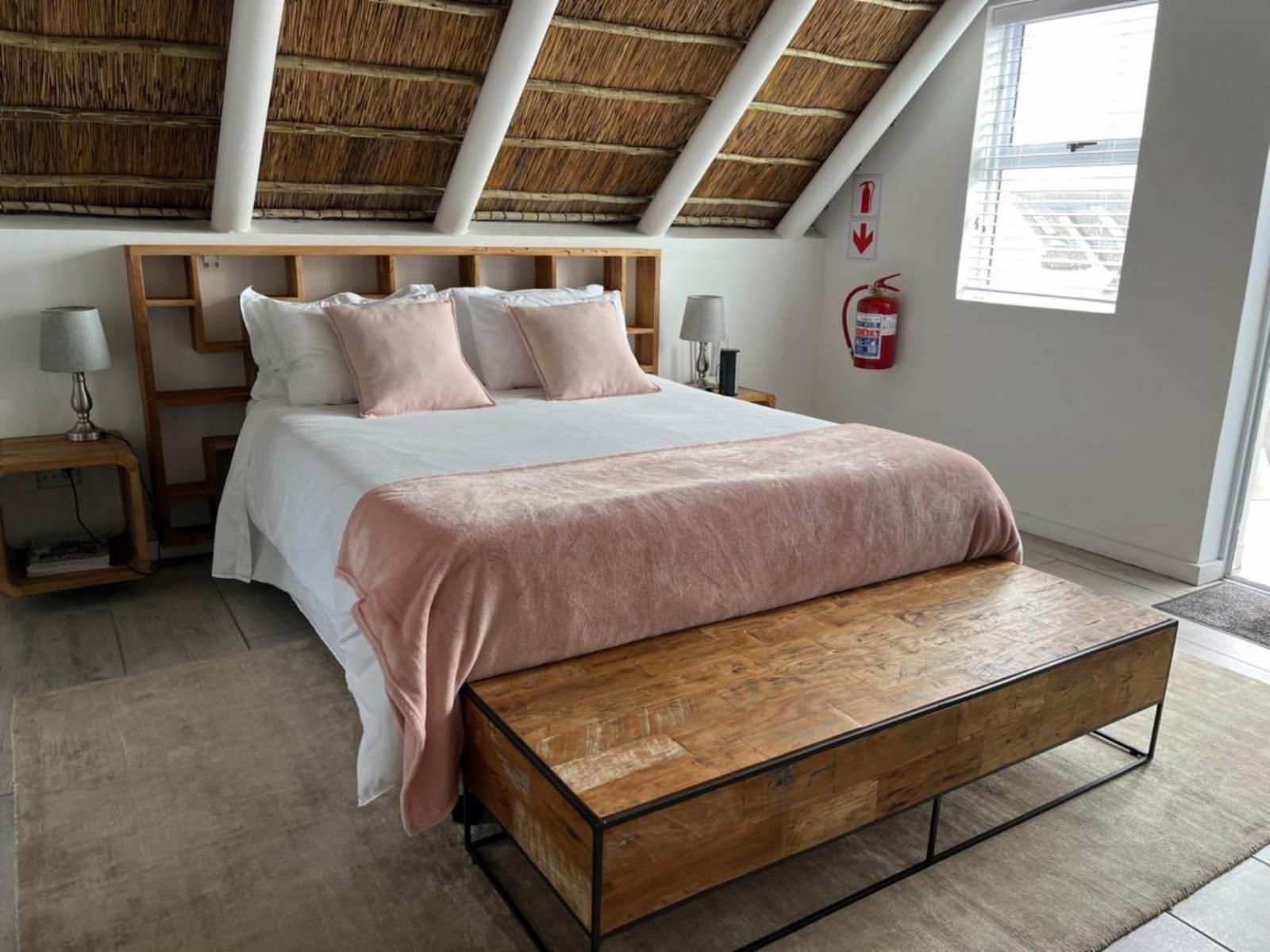 West Coast Shores, Driftwood Family Suite, Bedroom