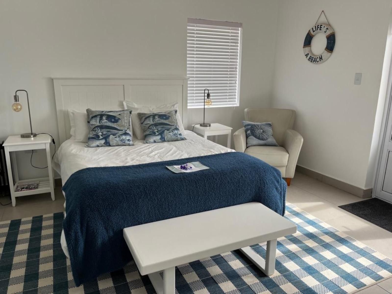 West Coast Shores, Driftwood Family Suite, Bedroom