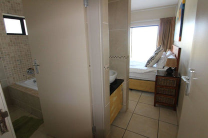 Whale Rock 15 Beacon Rocks Margate Kwazulu Natal South Africa Bathroom