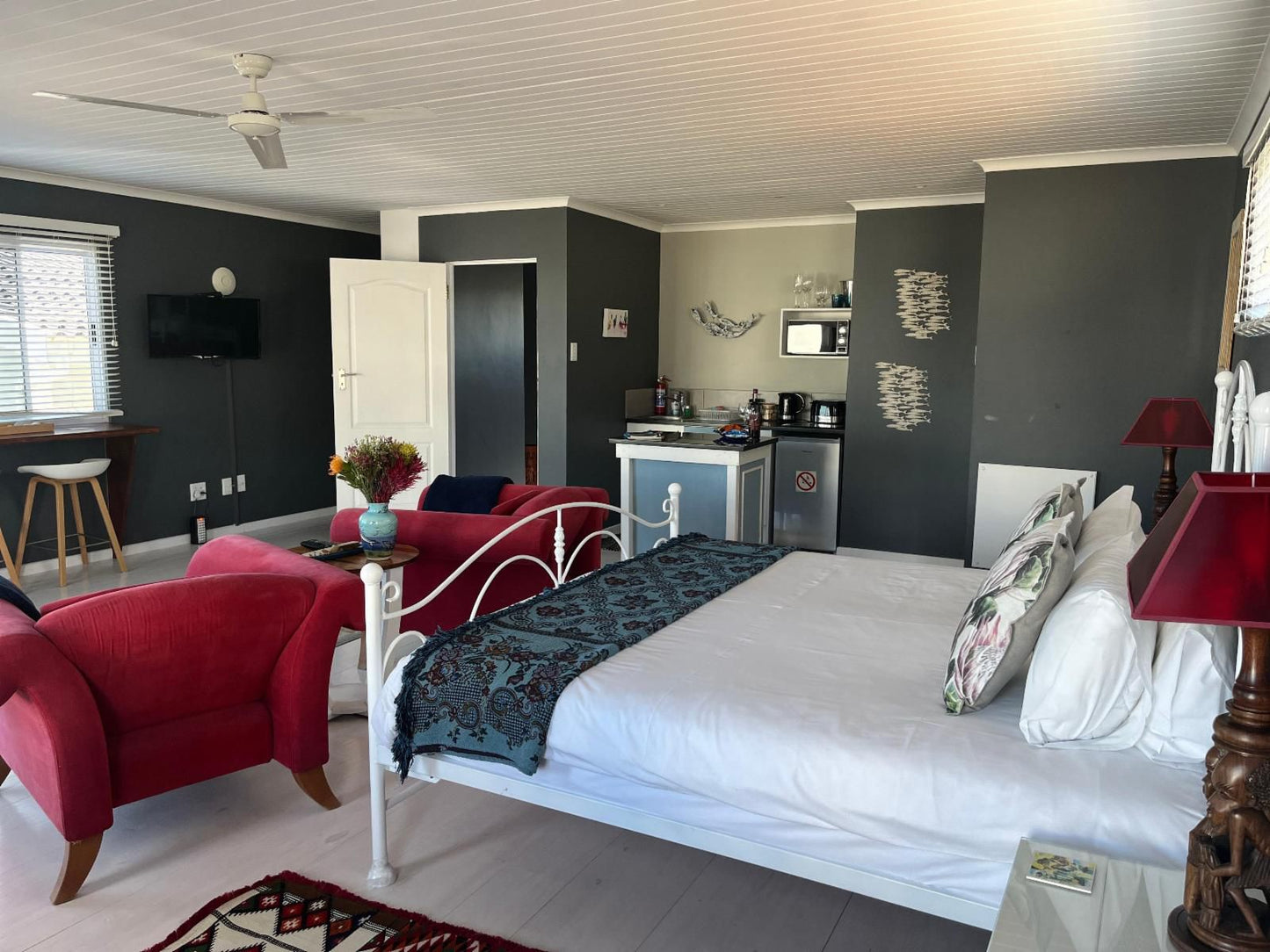 Whale Tale De Kelders Western Cape South Africa Bedroom