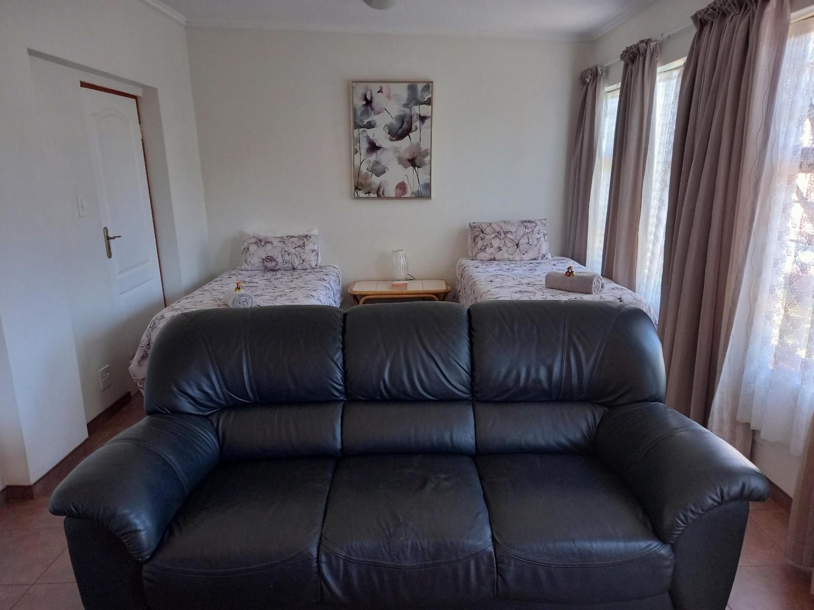 White Rose Guest House Vanderbijlpark Gauteng South Africa Living Room
