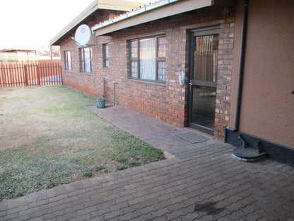 White Rose Guest House Vanderbijlpark Gauteng South Africa Unsaturated, House, Building, Architecture, Brick Texture, Texture