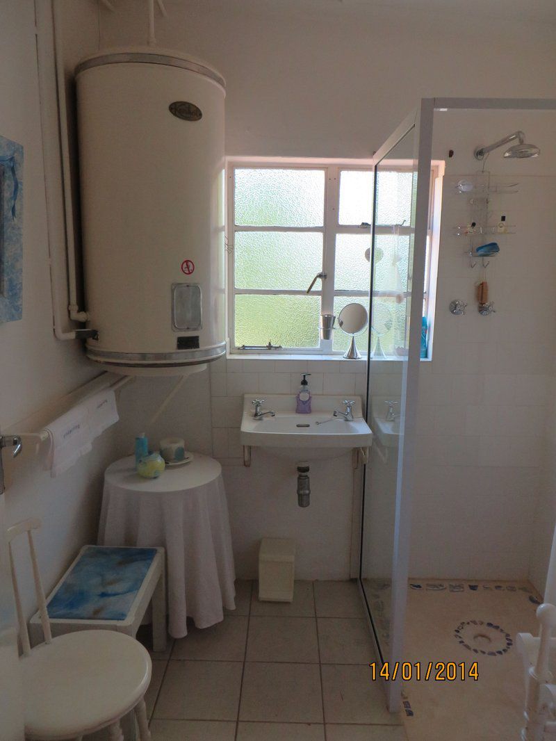 White Cottage Robertson Western Cape South Africa Unsaturated, Bathroom