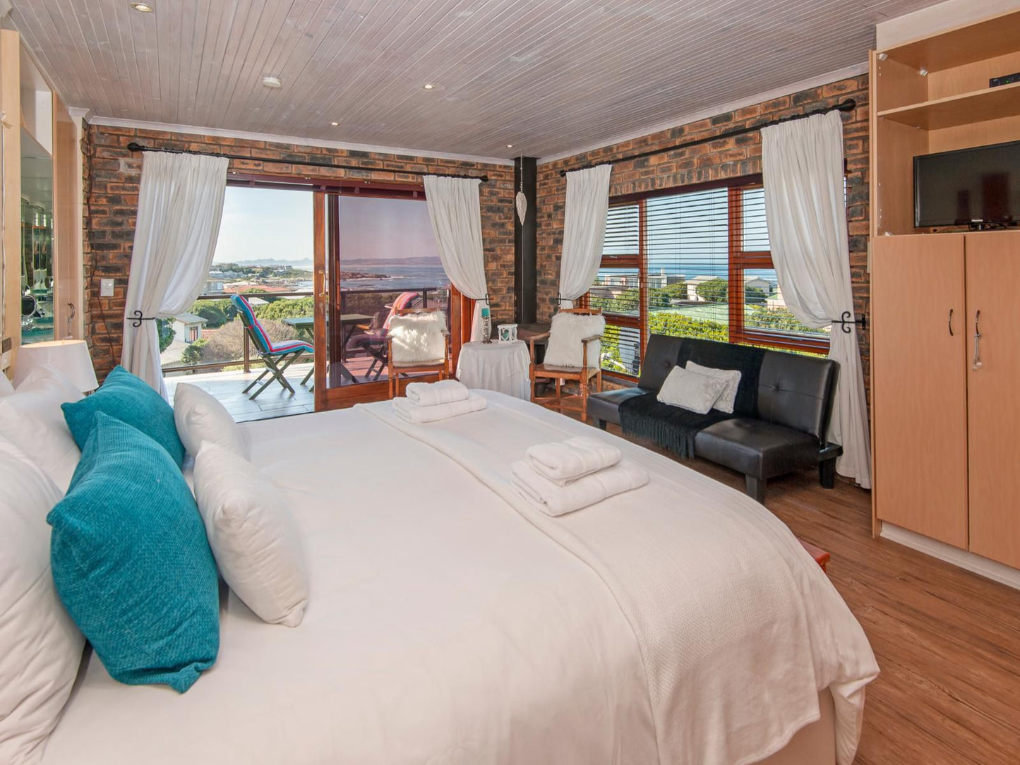 White Shark Guest House Kleinbaai Western Cape South Africa Bedroom