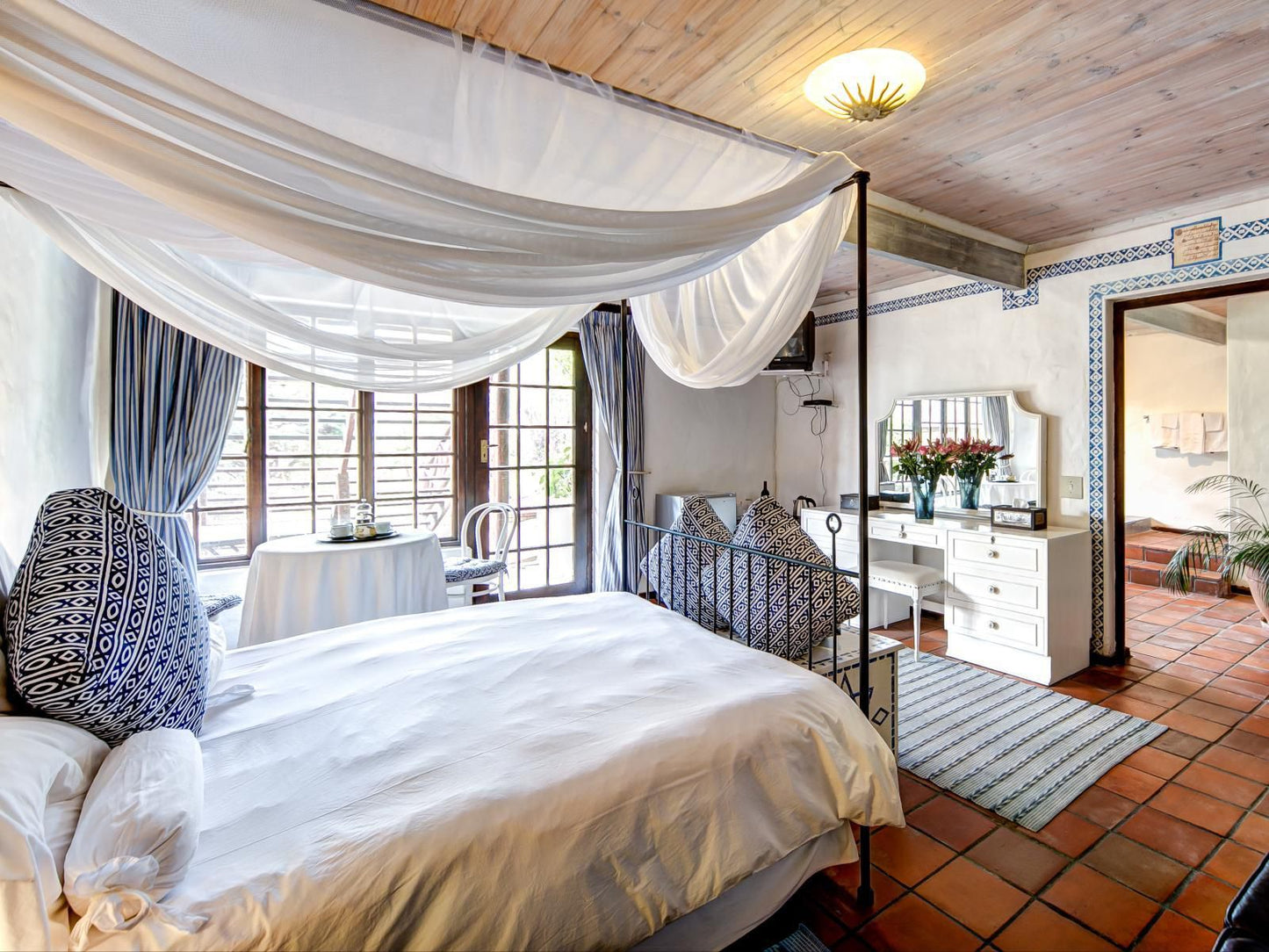 Wild Rose Country Lodge, Kalahari, Bedroom