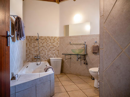 Wildthingz Bush Lodge, Large Family room, Bathroom