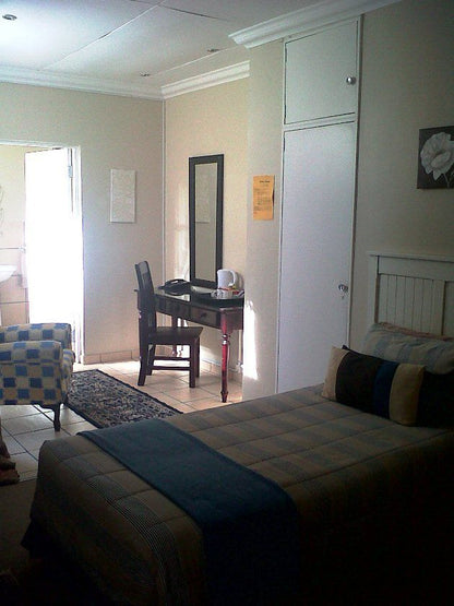 Willow House Guest House Witbank Emalahleni Mpumalanga South Africa Living Room