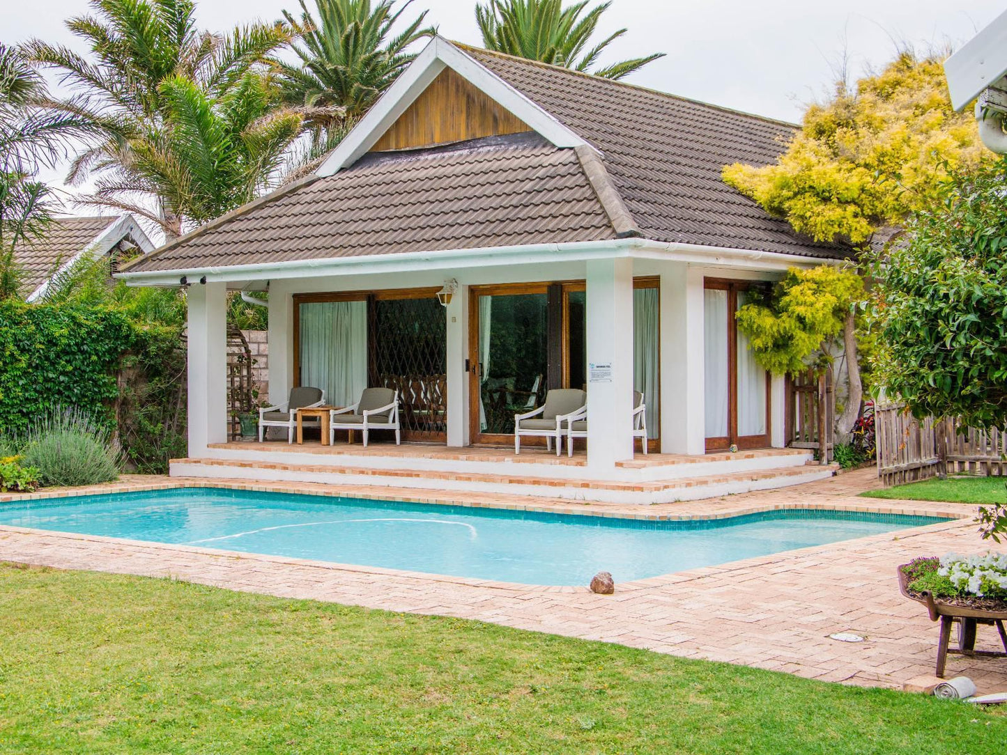 Wilmot Cottages Summerstrand Port Elizabeth Eastern Cape South Africa House, Building, Architecture, Palm Tree, Plant, Nature, Wood, Swimming Pool