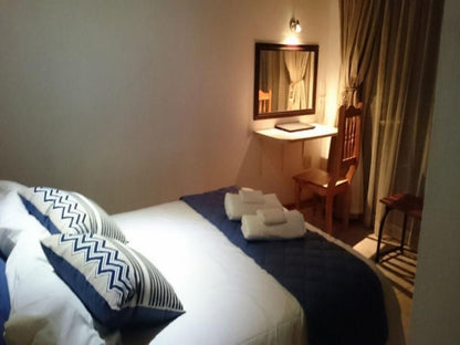 Windmill Guest House Bloemfontein, Double Room, Bedroom