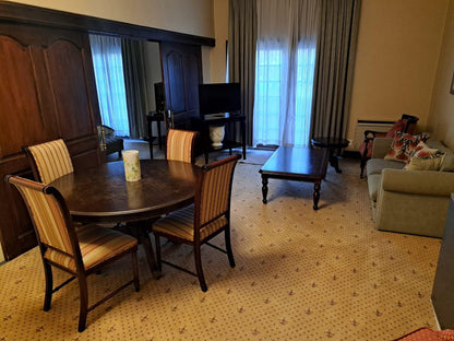 Windmill Lodge, Classic Suite, Living Room