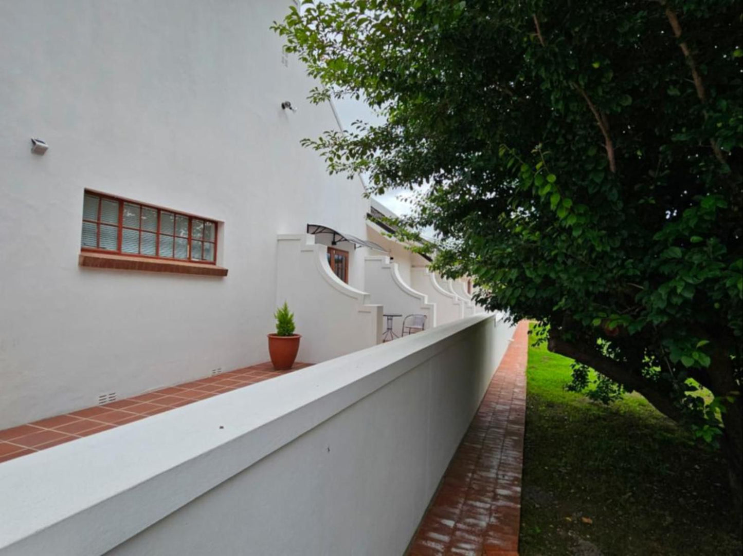 Wingrock Guesthouse, Balcony, Architecture, House, Building