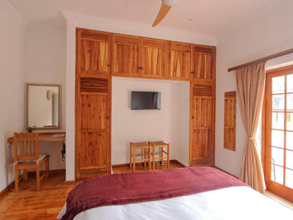 Wingrock Guesthouse, Luxury Queen Room with a garden view, Bedroom