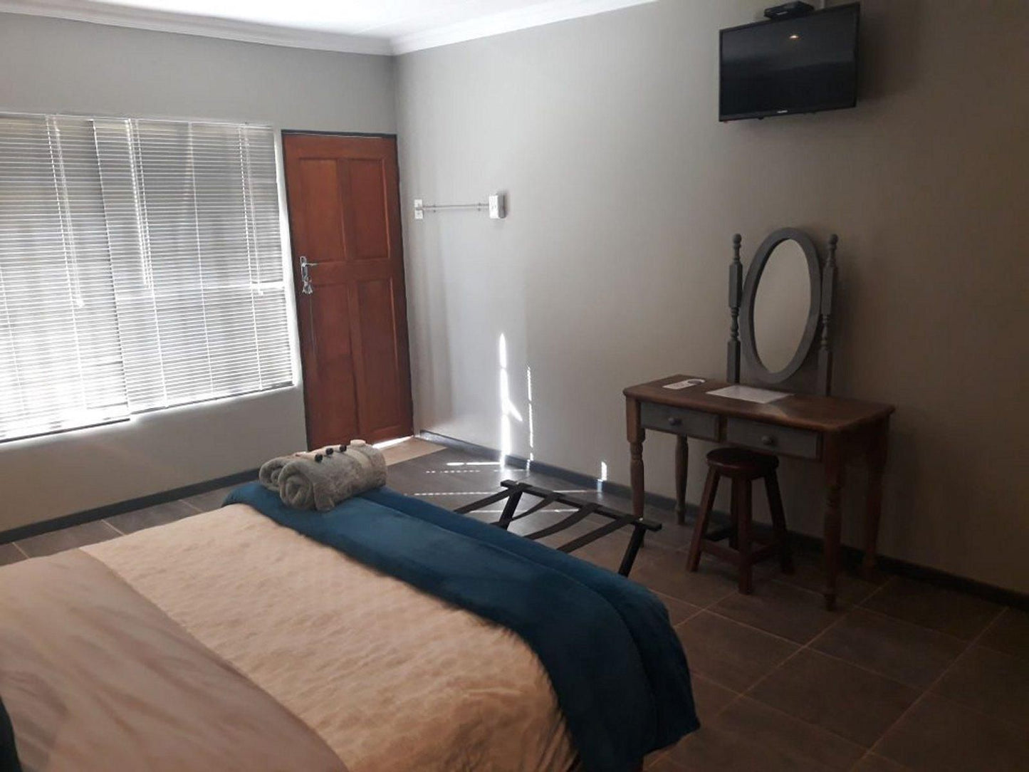 Pmg Hardware T A Wisteria Lane Guest House Postmasburg Northern Cape South Africa Bedroom