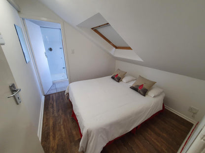 Self Cater Loft Apartment 2 Bed 2 Bath @ Woodbridge Lodge