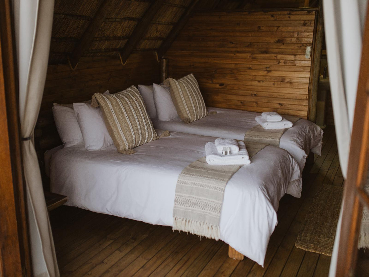 Wooden Chalet with En-Suite Bath Only @ Woodside Game Lodge