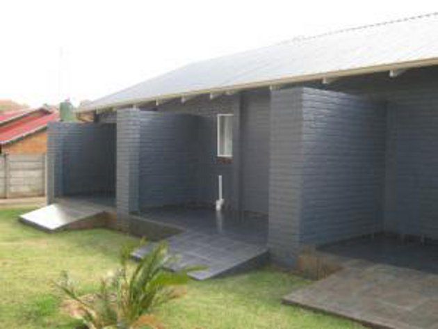 Yakha Guest House Witbank Emalahleni Mpumalanga South Africa Building, Architecture, House