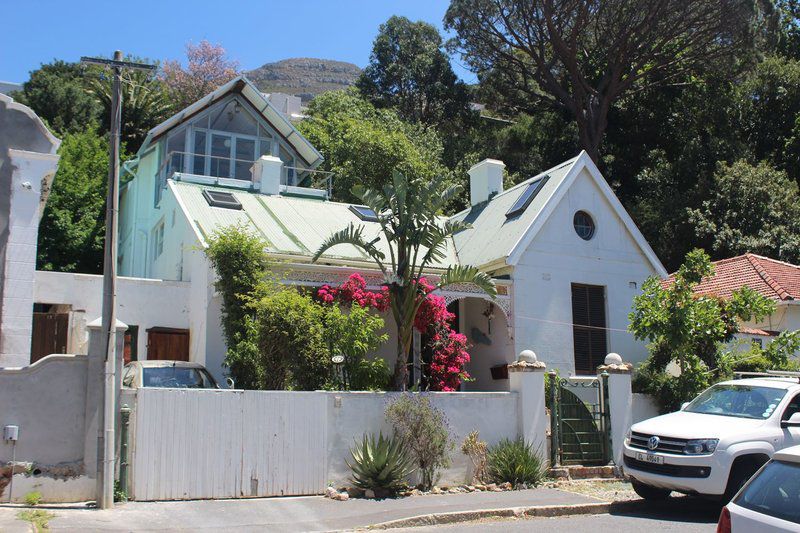 York Villa On 48 Constantia Higgovale Cape Town Western Cape South Africa Building, Architecture, House, Palm Tree, Plant, Nature, Wood, Sign, Window, Car, Vehicle