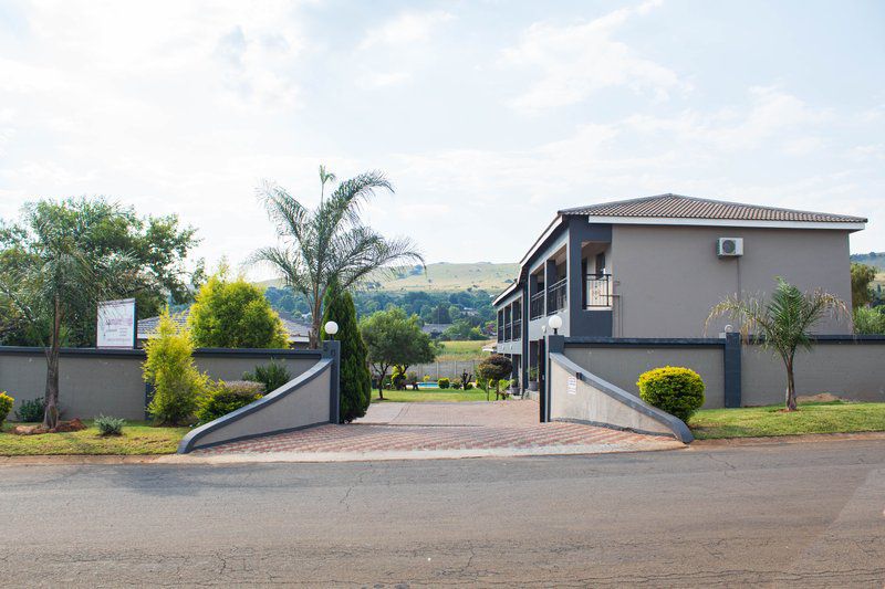 Zamambongi Guest House Pioneer Park Newcastle Kwazulu Natal South Africa House, Building, Architecture