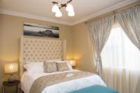 Luxury Blue Room @ Zaza's Guesthouse And Spa