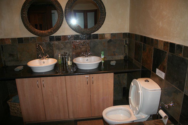 Zebula Sparrows Nest Pax 16 Zebula Golf Estate Limpopo Province South Africa Bathroom