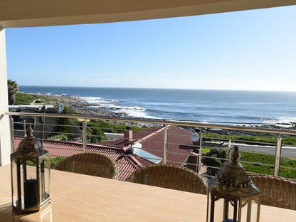 Double Sea View Penguin Room @ Zeezicht Guest House