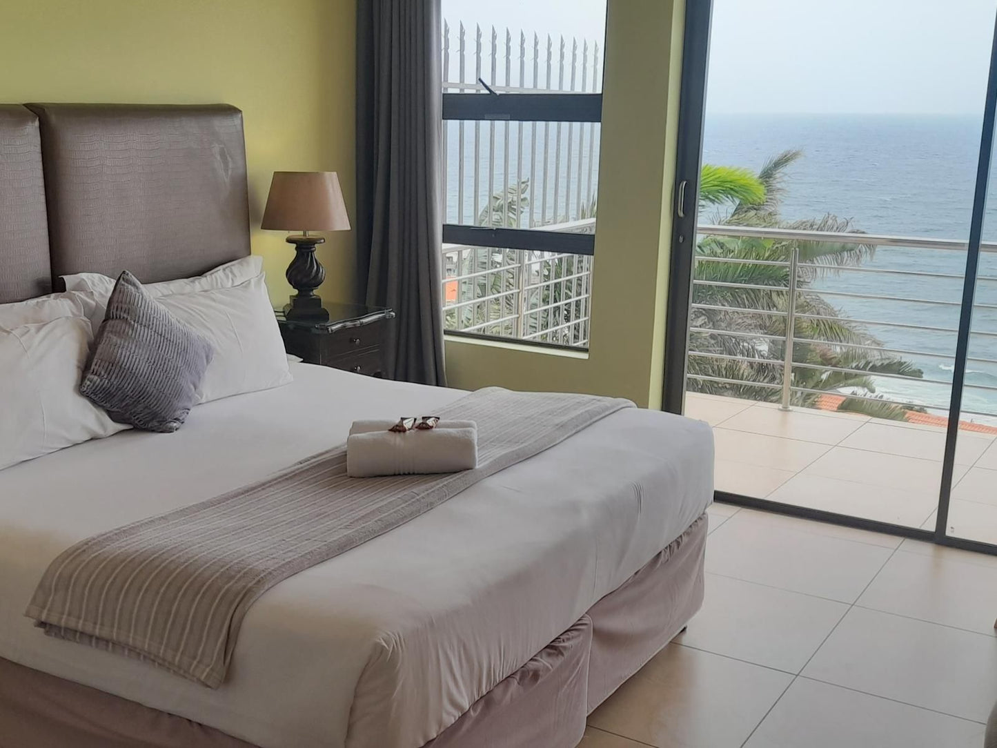 Zimbali View Eco Guesthouse, Studio with Sea View, Palm Tree, Plant, Nature, Wood, Bedroom