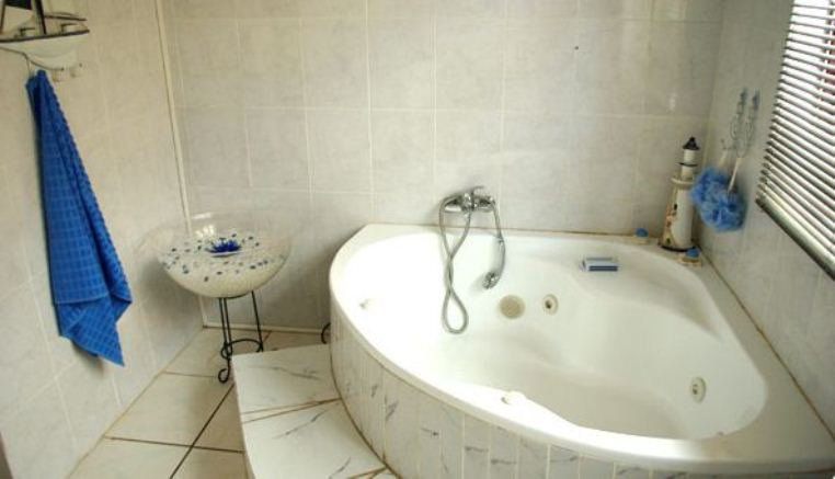 Zureen S Guest House Uitenhage Eastern Cape South Africa Bathroom