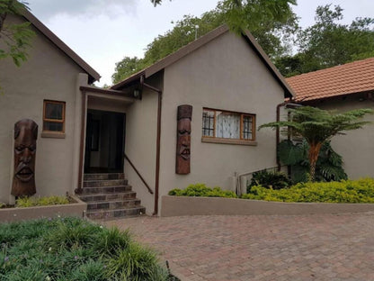 Zwavelpoort Guesthouse Mooikloof Pretoria Tshwane Gauteng South Africa House, Building, Architecture, Palm Tree, Plant, Nature, Wood